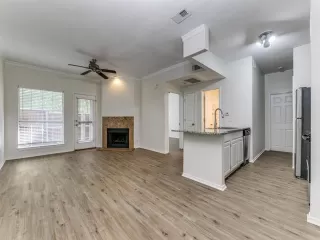 Photo #6: 20942958 Listing 