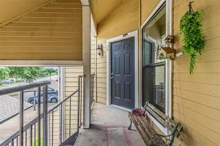 Photo #3: 20943585 Listing