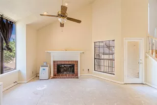 Photo #5: 20943585 Listing