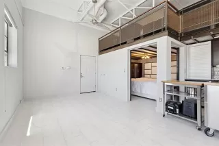 Photo #6: 20943766 Listing 