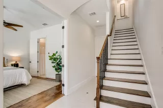 Photo #3: 20944580 Listing