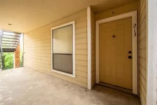 Photo #3: 20946872 Listing