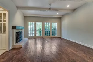 Photo #4: 20946910 Listing