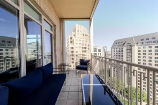 Photo #6: 20947294 Listing