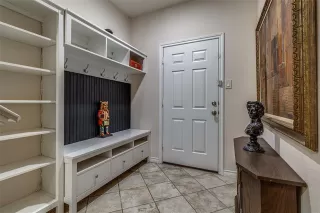 Photo #4: 20947461 Listing