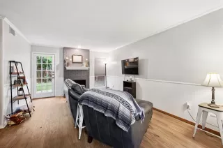 Photo #3: 20947668 Listing 