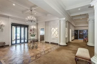 Photo #5: 20948216 Listing
