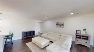 Photo #6: 20949348 Listing