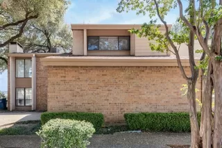 Photo #2: 20949452 Listing