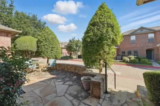 Photo #6: 20951277 Listing