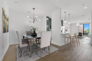 Photo #3: 20953128 Listing