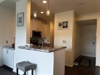 Photo #4: 20953475 Listing