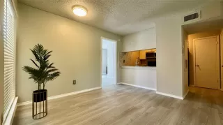 Photo #2: 20953684 Listing