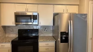 Photo #5: 20953684 Listing
