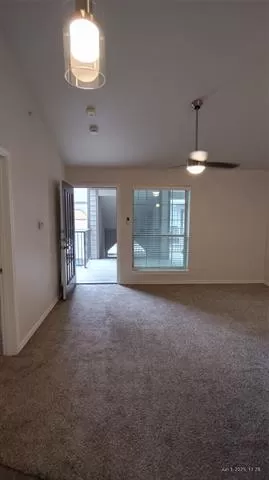 Photo #3: 20954137 Listing