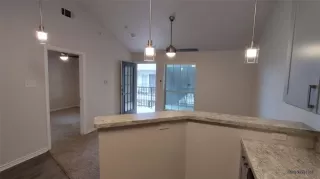 Photo #4: 20954137 Listing