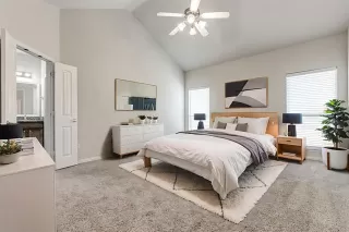 Photo #6: 20954801 Listing