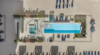 Photo #2: 20957069 Listing