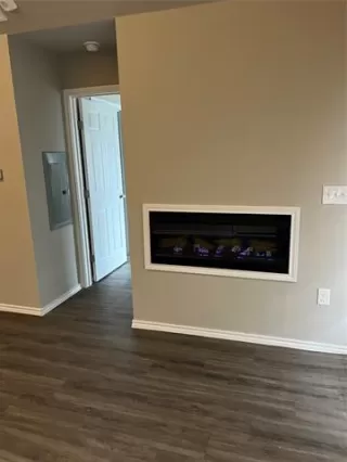 Photo #4: 20957250 Listing