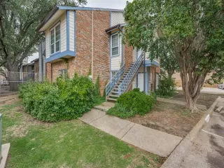 Photo #2: 20958397 Listing