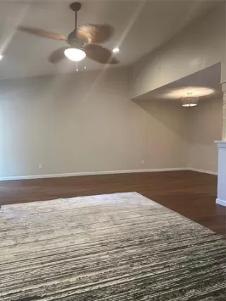 Photo #2: 20958533 Listing 