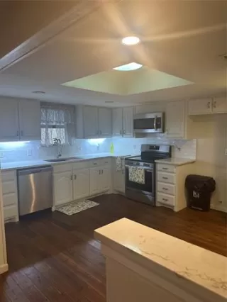 Photo #4: 20958533 Listing 