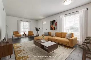 Photo #4: 20960426 Listing