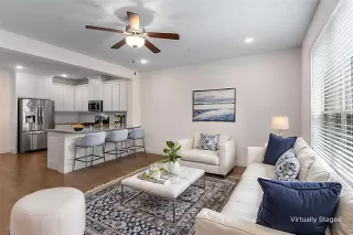 Photo #4: 20960430 Listing