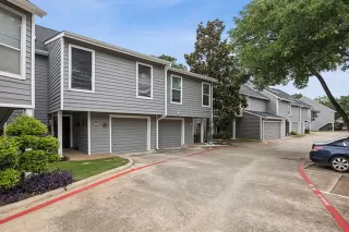 Photo #2: 20960507 Listing