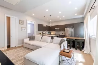 Photo #6: 20960855 Listing 