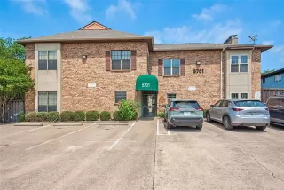 Photo #2: 20961140 Listing