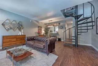 Photo #5: 20961140 Listing