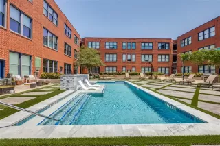 Photo #2: 20962075 Listing