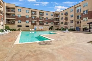 Photo #3: 20963175 Listing 