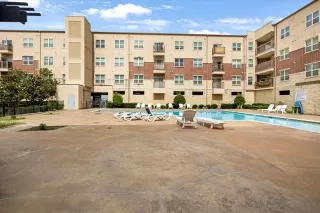 Photo #5: 20963175 Listing 