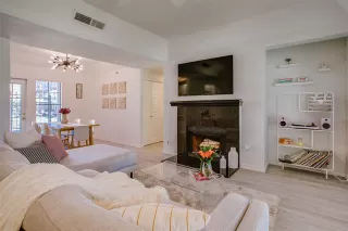 Photo #2: 20963272 Listing 