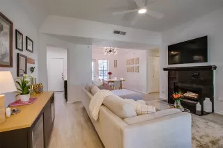 Photo #3: 20963272 Listing 