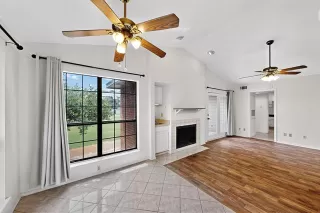 Photo #2: 20963732 Listing