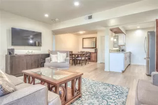 Photo #2: 20964920 Listing