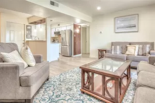 Photo #3: 20964920 Listing