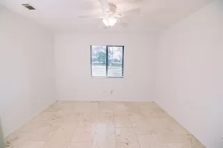 Photo #4: 20965291 Listing 