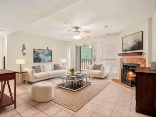 Photo #5: 20966597 Listing