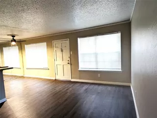 Photo #4: 20968452 Listing 