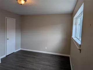 Photo #5: 20968452 Listing 