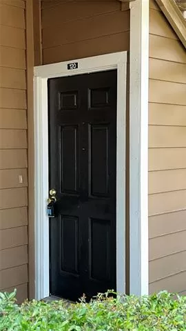 Photo #2: 20968634 Listing