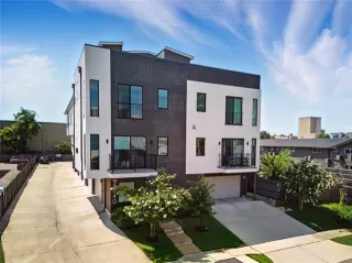 Photo #2: 20969718 Listing 