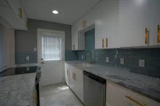 Photo #3: 20969871 Listing 