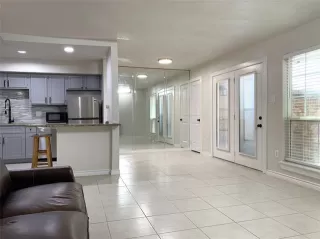 Photo #2: 20970676 Listing 