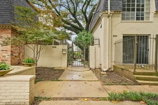 Photo #4: 20971424 Listing