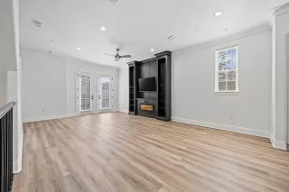 Photo #4: 20972161 Listing 